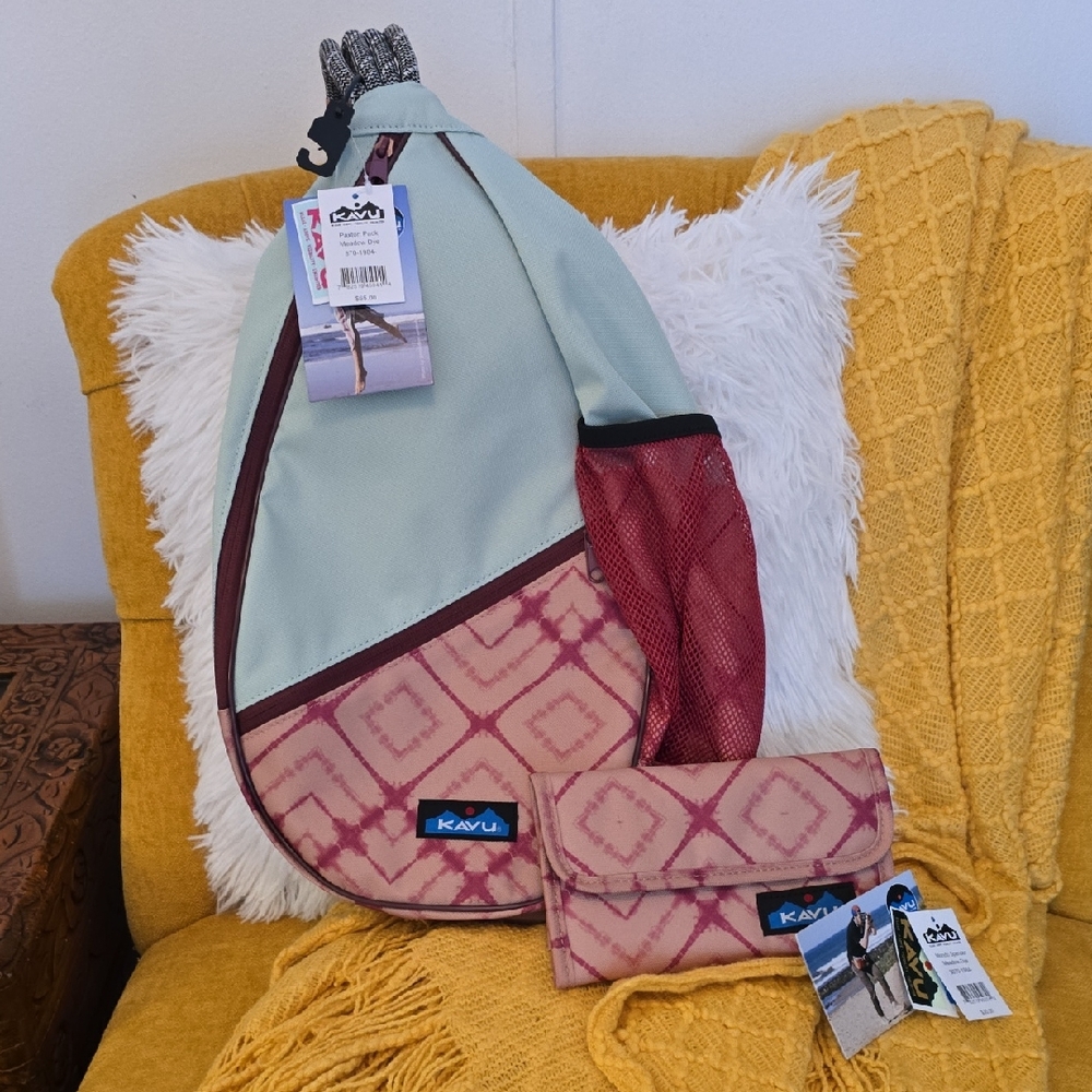 Kavu Paxton Pack and Mondo Spender Wallet In Meadow Dye